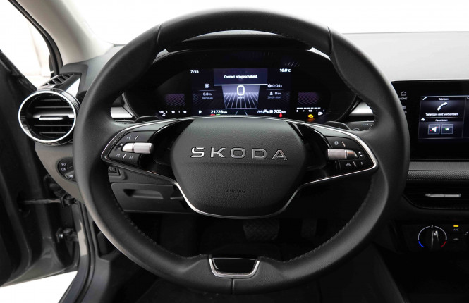 SKODA_SKODA_FABIA_2653236_8.jpg
