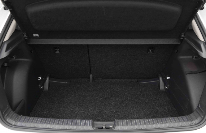 SKODA_SKODA_FABIA_2653238_5.jpg