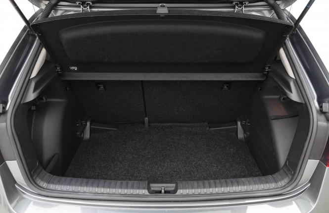 SKODA_SKODA_FABIA_2653240_5.jpg