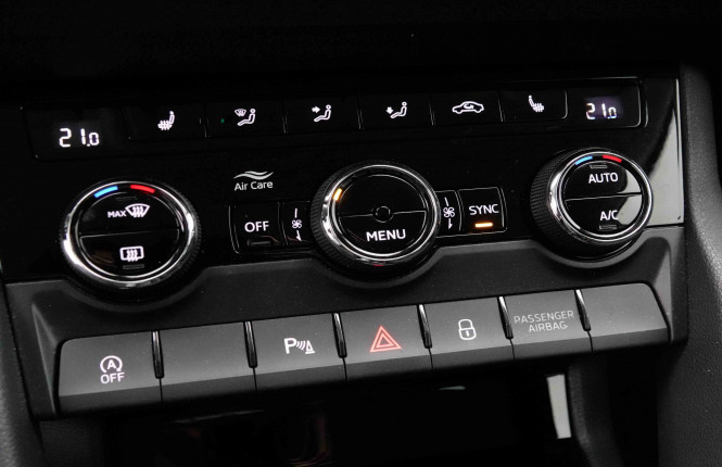 SKODA_SKODA_KAROQ_2653074_13.jpg