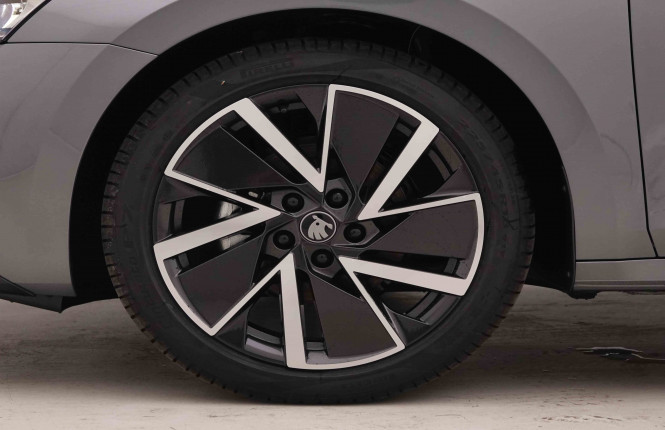 SKODA_SKODA_OCTAVIA_2551171_50.jpg