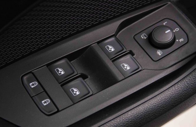 SKODA_SKODA_OCTAVIA_2653223_21.jpg SKODA_SKODA_OCTAVIA_2653223_21.jpg