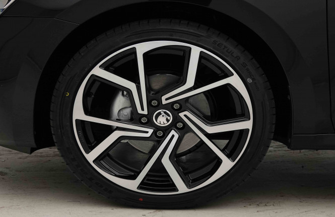 SKODA_SKODA_OCTAVIA_2653995_19.jpg SKODA_SKODA_OCTAVIA_2653995_19.jpg