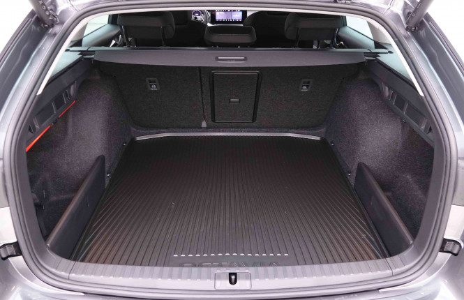 SKODA_SKODA_OCTAVIA_2654670_33.jpg SKODA_SKODA_OCTAVIA_2654670_33.jpg