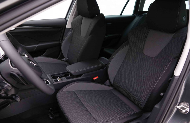 SKODA_SKODA_OCTAVIA_2654670_35.jpg SKODA_SKODA_OCTAVIA_2654670_35.jpg