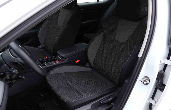 SKODA_SKODA_OCTAVIA_2655271_6.jpg