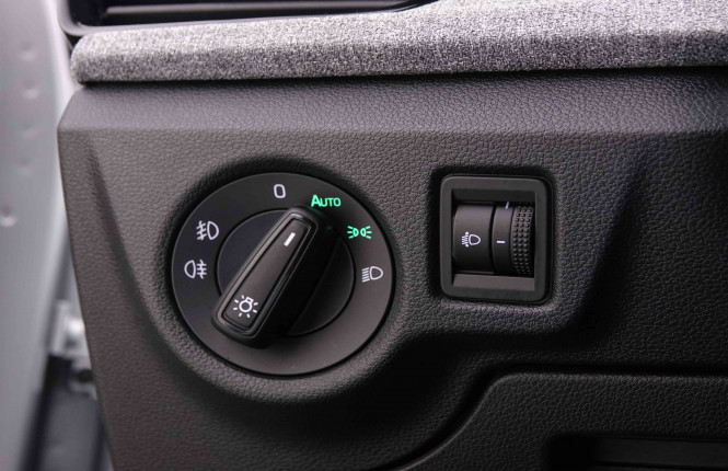 SKODA_SKODA_SCALA_2446480_8.jpg