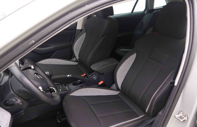 SKODA_SKODA_SCALA_2551498_6.jpg