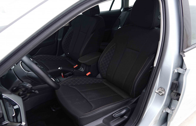 SKODA_SKODA_SCALA_2655144_6.jpg