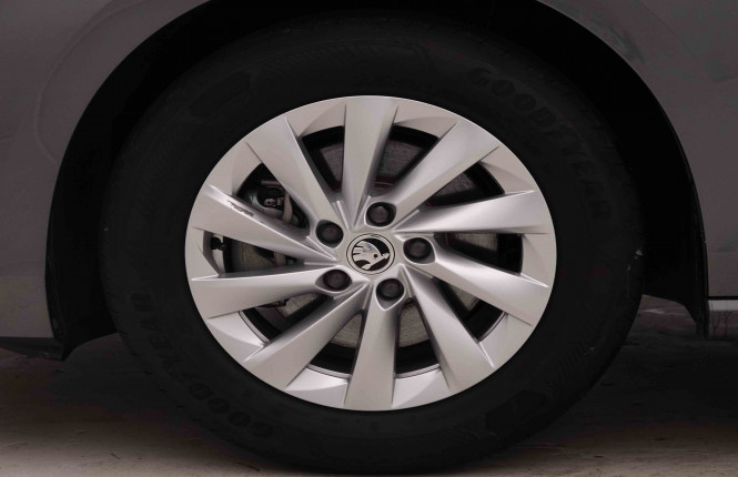 SKODA_SKODA_SUPERB_2551379_21.jpg SKODA_SKODA_SUPERB_2551379_21.jpg