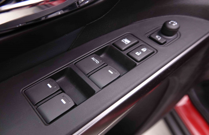 SUZUKI_SUZUKI_SX4SCROSS_2549084_21.jpg