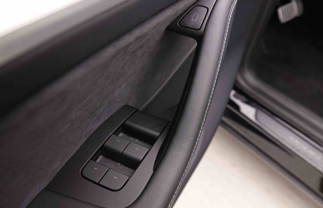 TESLA_TESLA_MODEL Y_2549374_21.jpg