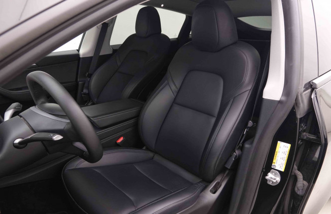 TESLA_TESLA_MODEL Y_2549379_7.jpg