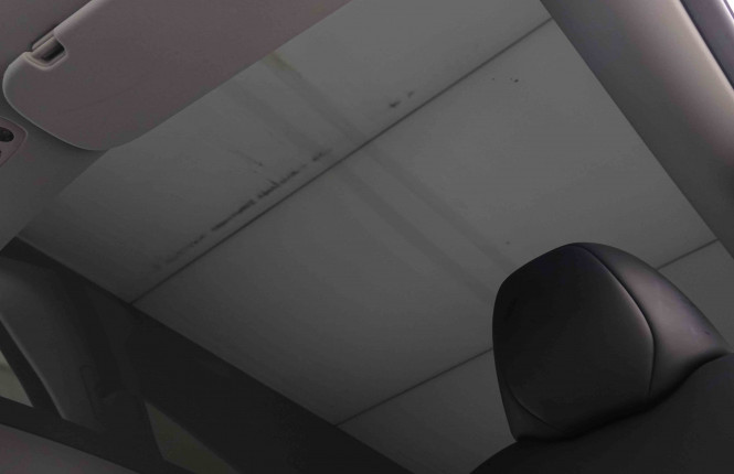 TESLA_TESLA_MODEL Y_2549379_9.jpg