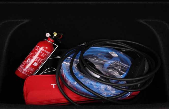 TESLA_TESLA_MODEL Y_2551375_6.jpg