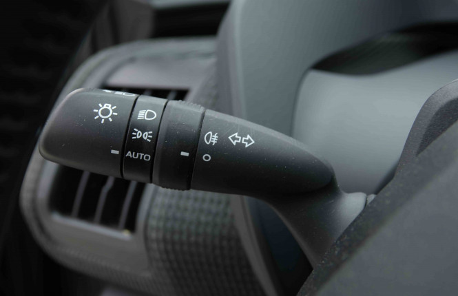 TOYOTA_TOYOTA_BZ4X_2654834_15.jpg