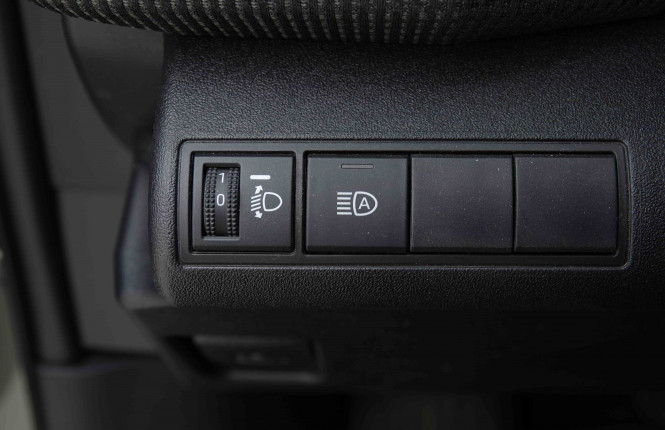 TOYOTA_TOYOTA_BZ4X_2654834_19.jpg