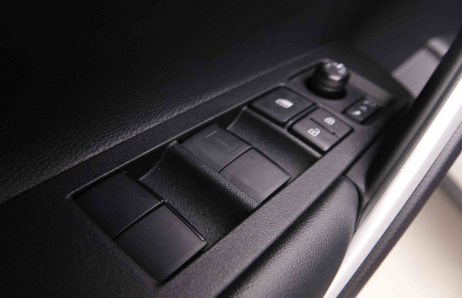 TOYOTA_TOYOTA_COROLLA CR_2548441_22.jpg