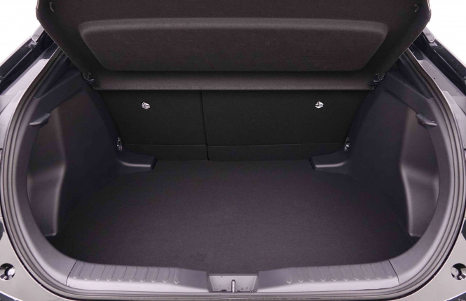 TOYOTA_TOYOTA_C_HR_2547873_5.jpg
