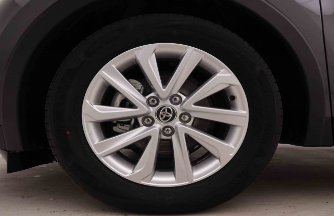 TOYOTA_TOYOTA_C_HR_2550767_19.jpg