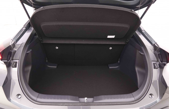 TOYOTA_TOYOTA_C_HR_2550767_5.jpg