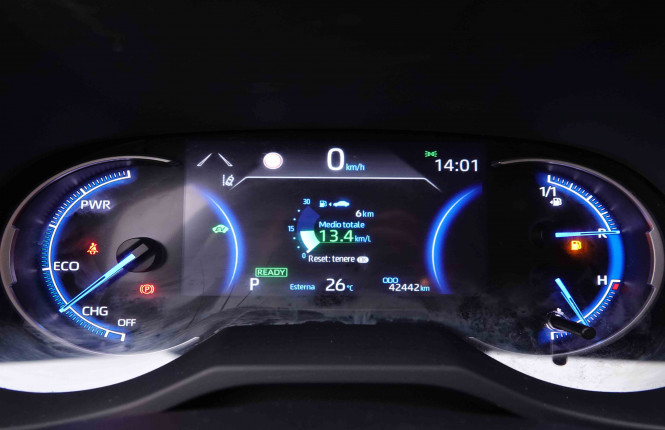 TOYOTA_TOYOTA_RAV4_2548996_15.jpg