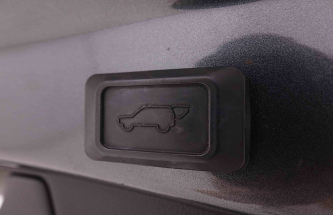 TOYOTA_TOYOTA_RAV4_2548996_6.jpg
