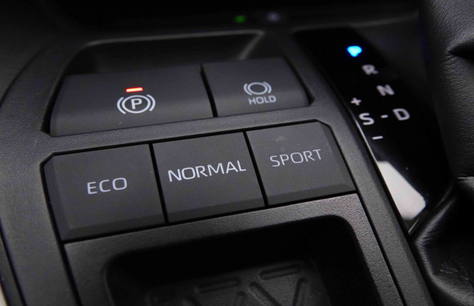 TOYOTA_TOYOTA_RAV4_2653015_15.jpg