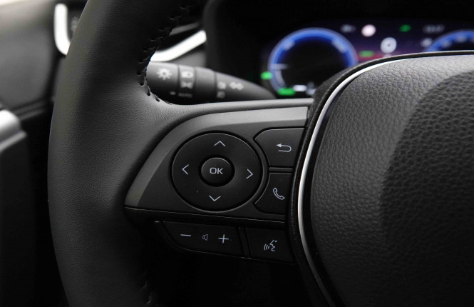 TOYOTA_TOYOTA_RAV4_2653015_19.jpg