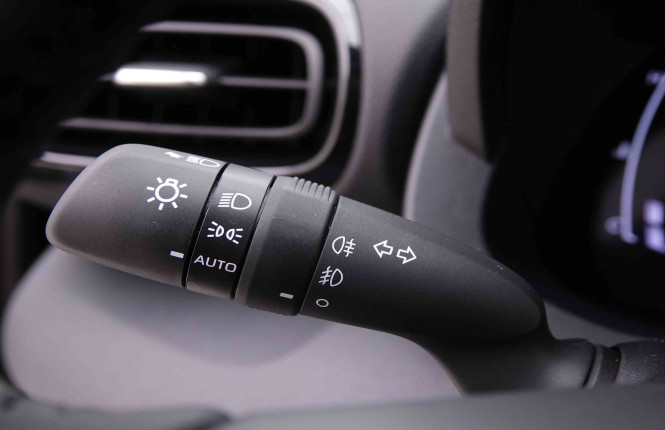 TOYOTA_TOYOTA_YARISCROSS_2445909_15.jpg