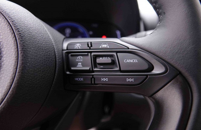 TOYOTA_TOYOTA_YARISCROSS_2445909_18.jpg