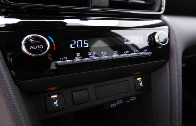 TOYOTA_TOYOTA_YARISCROSS_2549047_11.jpg