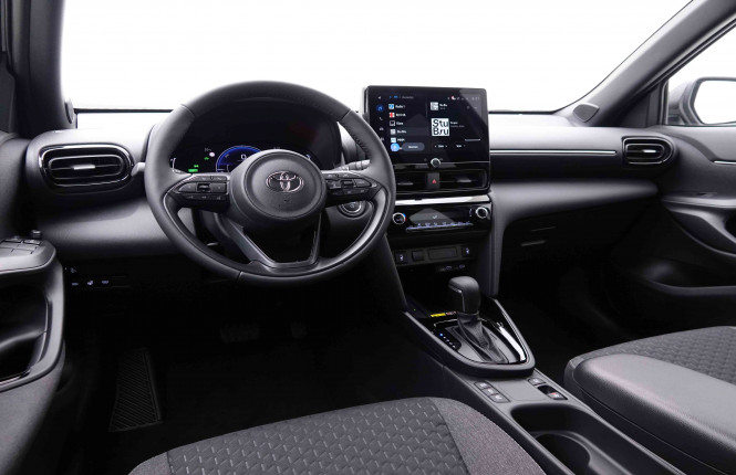 TOYOTA_TOYOTA_YARISCROSS_2549047_7.jpg