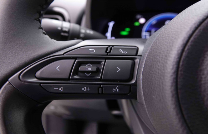 TOYOTA_TOYOTA_YARISCROSS_2549052_16.jpg