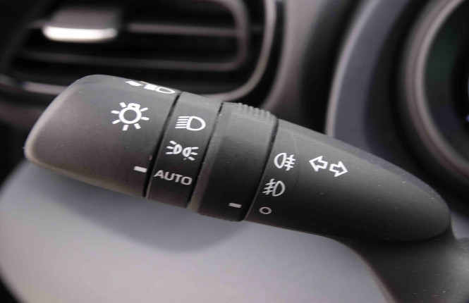 TOYOTA_TOYOTA_YARISCROSS_2549299_15.jpg