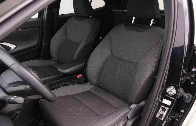 TOYOTA_TOYOTA_YARISCROSS_2549299_6.jpg