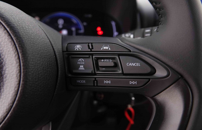 TOYOTA_TOYOTA_YARISCROSS_2549506_16.jpg