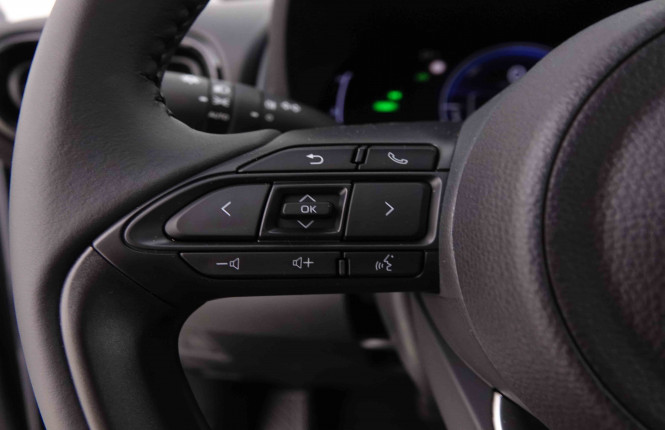 TOYOTA_TOYOTA_YARISCROSS_2549508_15.jpg