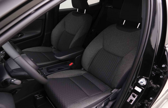 TOYOTA_TOYOTA_YARISCROSS_2550251_6.jpg TOYOTA_TOYOTA_YARISCROSS_2550251_6.jpg