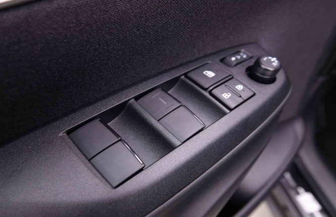 TOYOTA_TOYOTA_YARISCROSS_2550690_17.jpg TOYOTA_TOYOTA_YARISCROSS_2550690_17.jpg