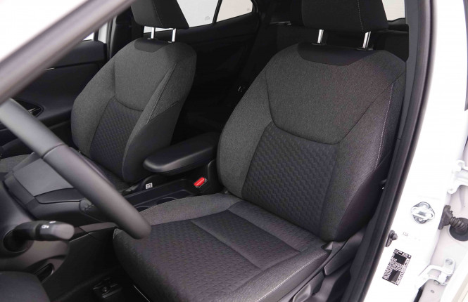 TOYOTA_TOYOTA_YARISCROSS_2550691_6.jpg TOYOTA_TOYOTA_YARISCROSS_2550691_6.jpg