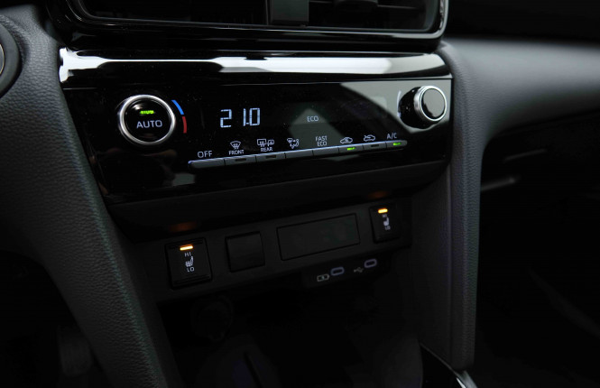 TOYOTA_TOYOTA_YARISCROSS_2654217_12.jpg