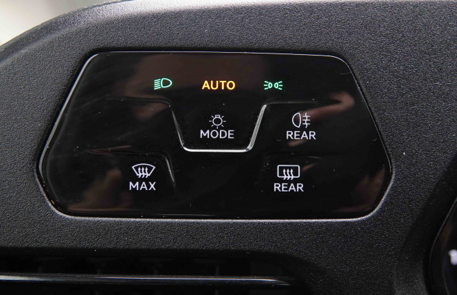 VOLKSWAGEN_VOLKSWAGEN_CADDY_2549440_11.jpg