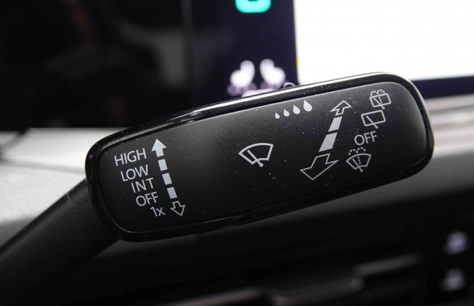 VOLKSWAGEN_VOLKSWAGEN_GOLF GTD_2549805_21.jpg