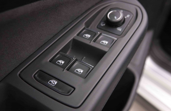 VOLKSWAGEN_VOLKSWAGEN_GOLF GTD_2549805_25.jpg