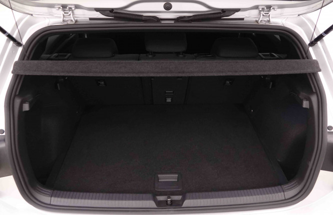 VOLKSWAGEN_VOLKSWAGEN_GOLF GTD_2549805_5.jpg