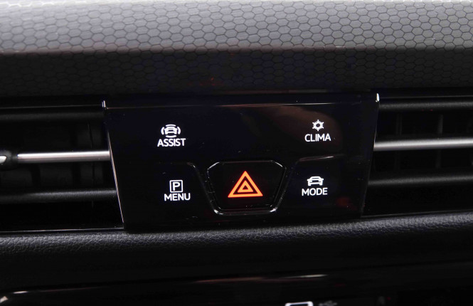 VOLKSWAGEN_VOLKSWAGEN_GOLF GTI_2548785_15.jpg