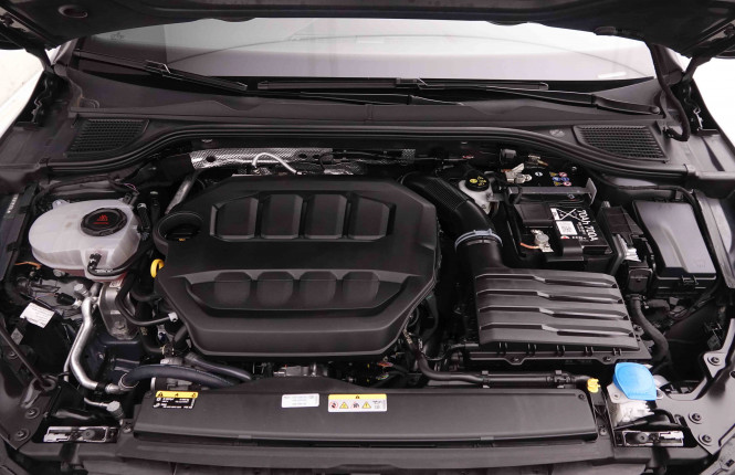 VOLKSWAGEN_VOLKSWAGEN_GOLF GTI_2549349_25.jpg