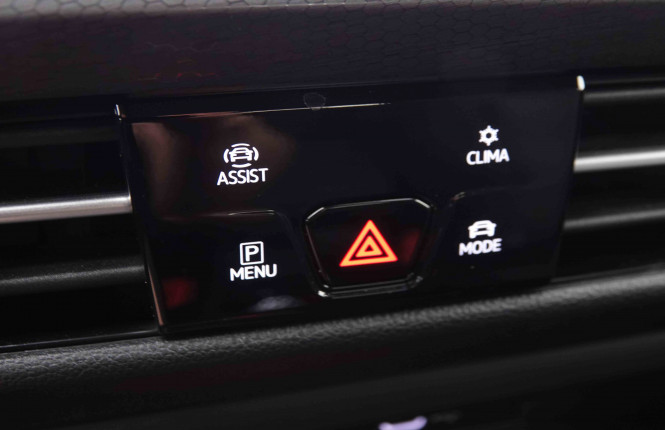 VOLKSWAGEN_VOLKSWAGEN_GOLF GTI_2549458_16.jpg