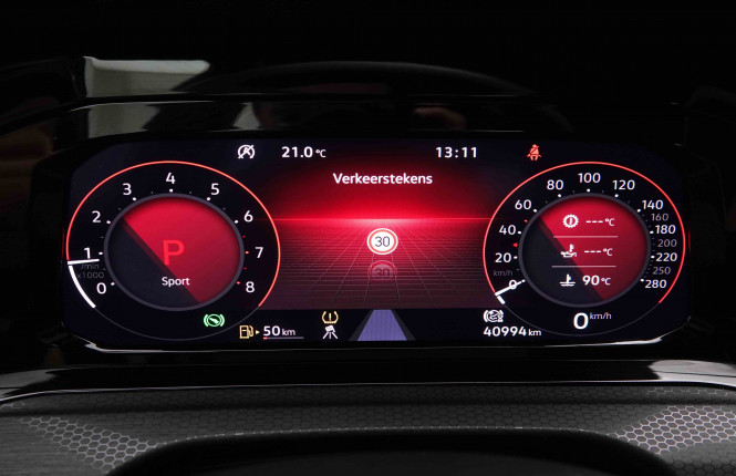 VOLKSWAGEN_VOLKSWAGEN_GOLF GTI_2549458_18.jpg